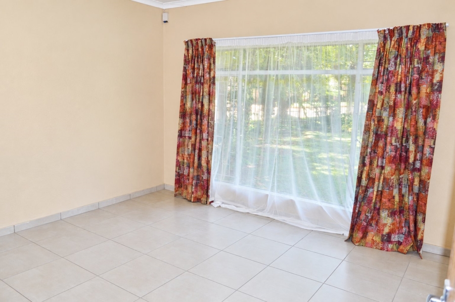 5 Bedroom Property for Sale in Doringkruin North West